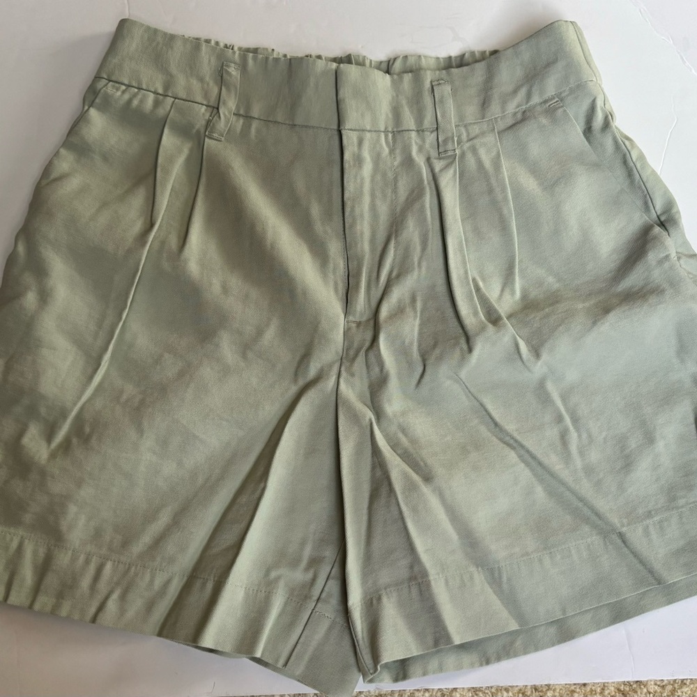 a new day Women's Green Shorts